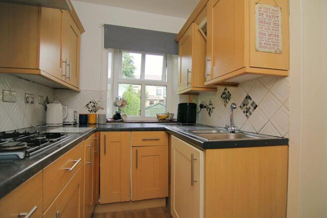 3 bed Terraced for sale Image 8