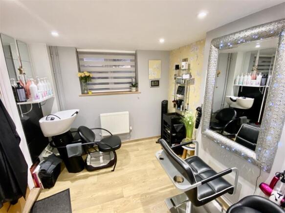 Salon