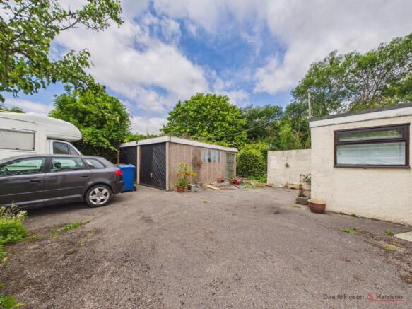 4 bed Detached for sale Image 6