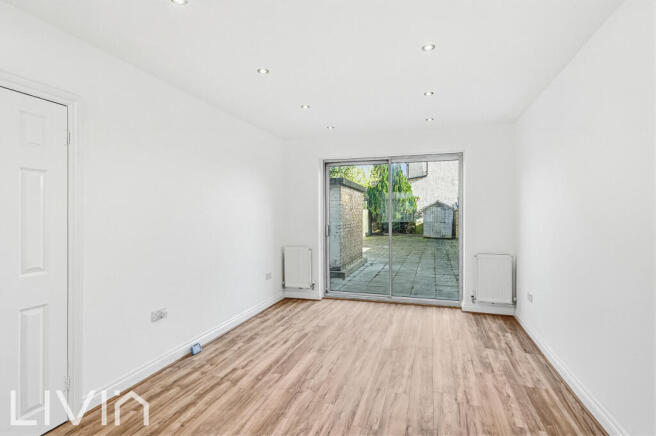 ROWAN ROAD,228 -25-2