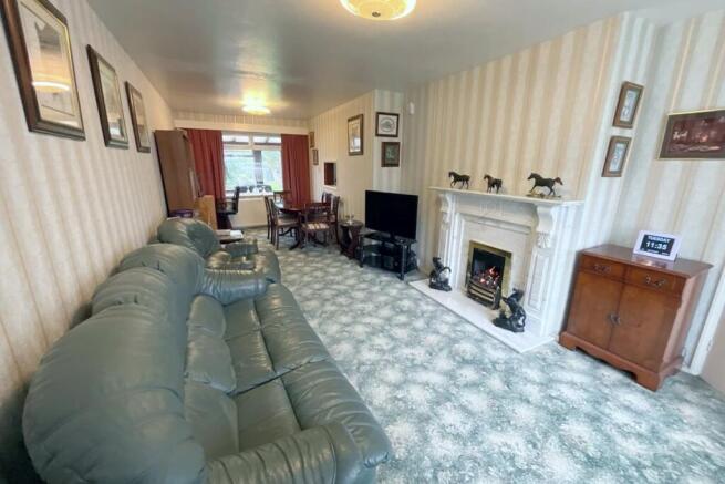 living room/dining r