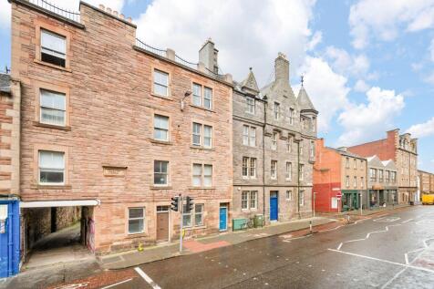 94 (3F1) Causewayside, Edinburgh, EH9 1PU
