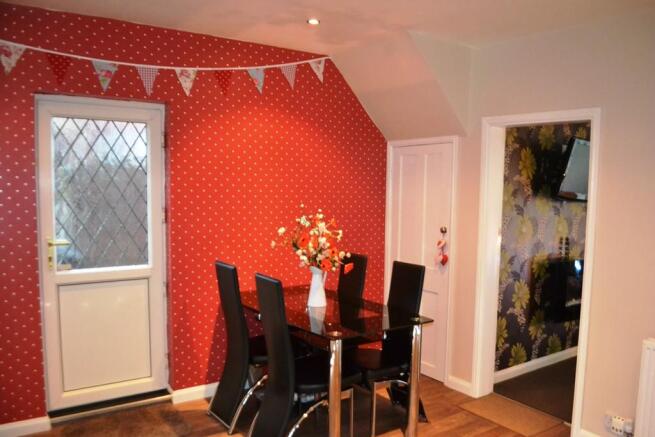 Dining Area S65 3DU