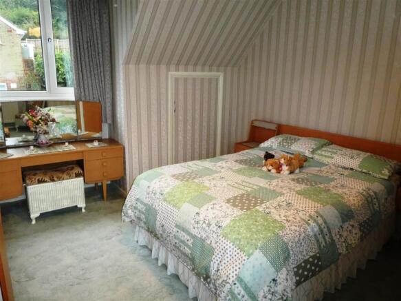 bed1pic1.JPG