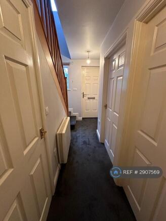 2 bed End of Terrace to rent Image 8