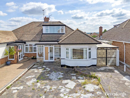 Arlington Gardens, Romford, RM3