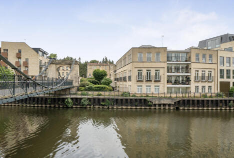 Victoria Bridge Road, Bath, Somerset, BA1