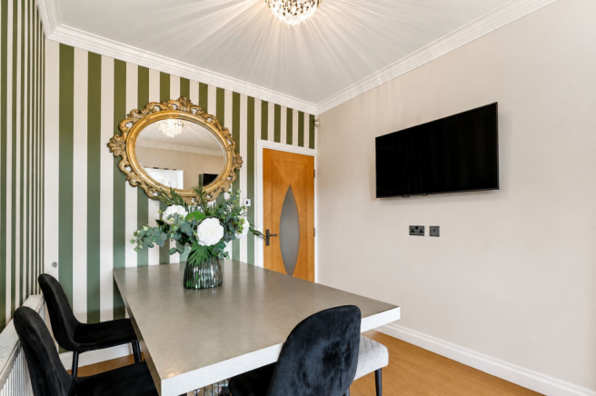 3 bed Terraced for sale Image 4