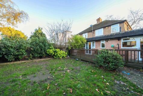 Mead Way, Bromley, Kent, BR2