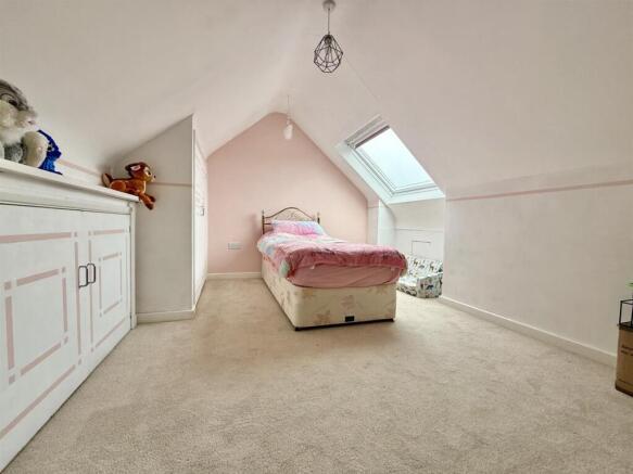 Bedroom4.jpg