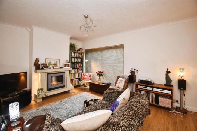 11743fd2-U 20 20 285 29.JPG