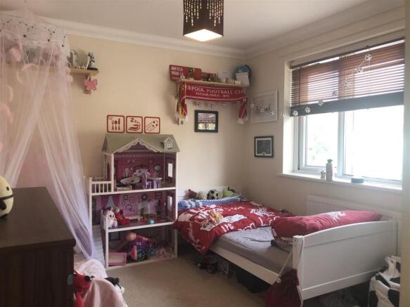 Bed 2.JPG