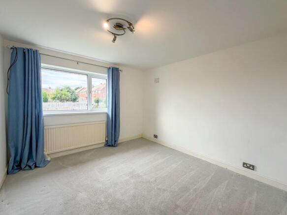 3 bed Semi-Detached for sale Image 9