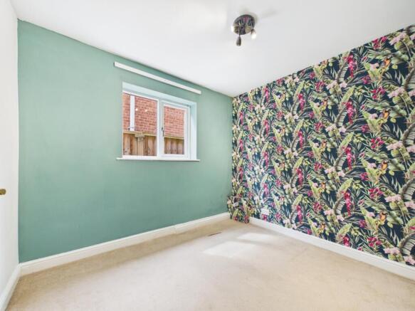 4 bed Detached Bungalow for sale Image 12
