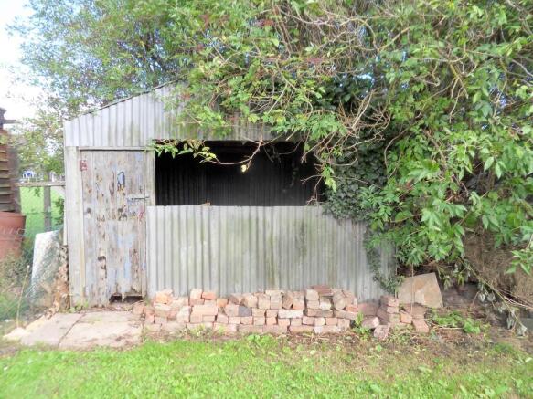 REAR OUTBUILDING