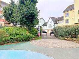 20, Phalarope Way, St Marys Island, Chatham ME4 3JP