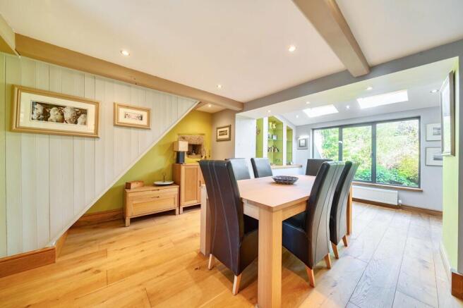 4 bed Detached for sale Image 12