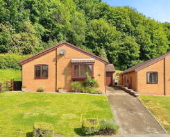 44, Jasmine Gardens, Oswestry SY11 1UA