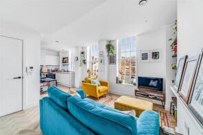 6, Alexandra House, Oldham Terrace, London W3 6NH