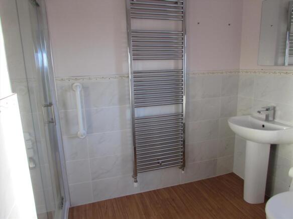 En Suite Shower Rm