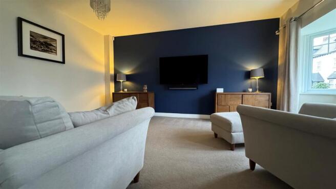 Lounge (2).jpg