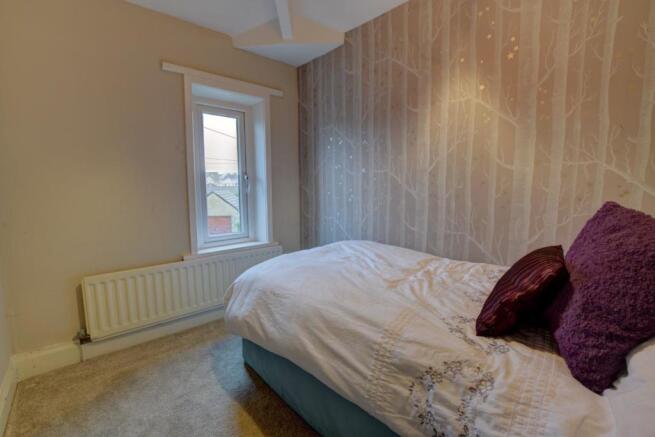Bed 5.jpg