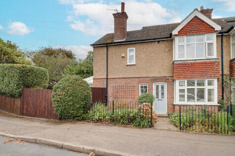 Bloomfield Road, Harpenden, Hertfordshire, AL5