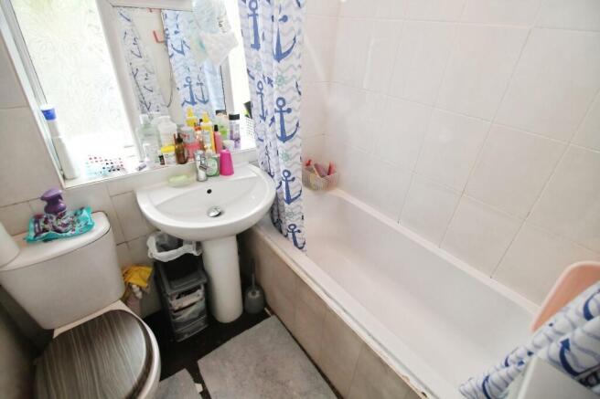 2 bed Semi-Detached for sale Image 7
