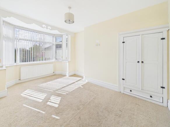 3 bed Terraced for sale Image 12