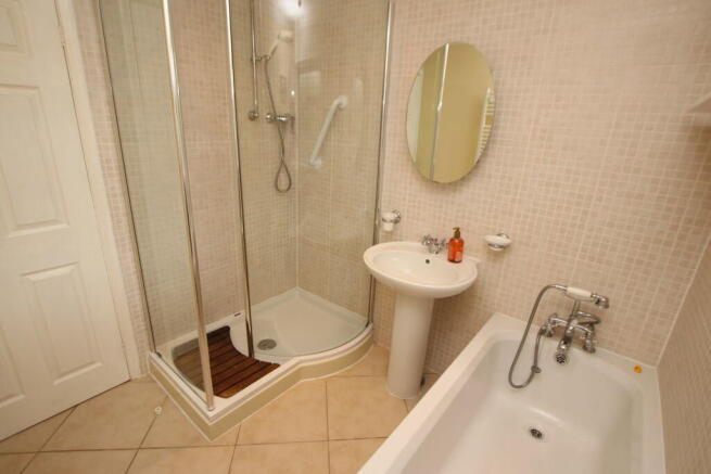 3 bed Detached Bungalow for sale Image 10