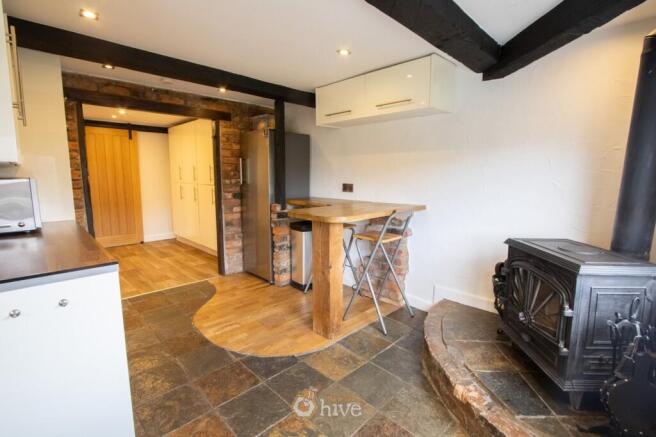 4 bed Detached for sale Image 6