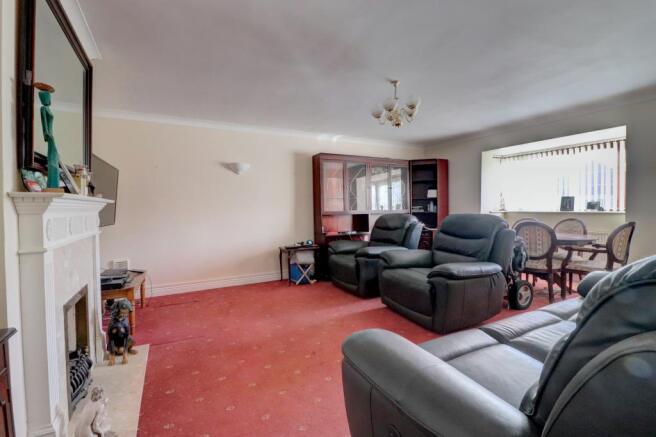 Lounge 2