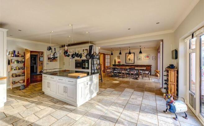 Kitchen/Breakfast