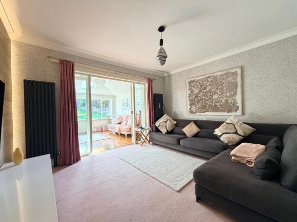 4 bed Detached for sale Image 6