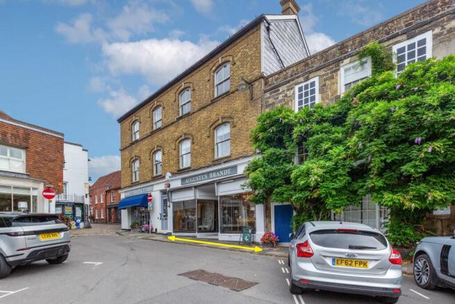 Clifford House, Market Square, Petworth, GU28 0AH