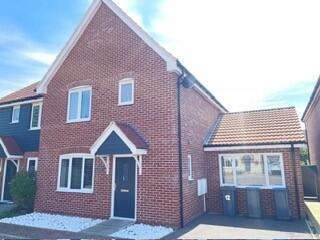 Blue Barn Close, Felixstowe, Suffolk, IP11