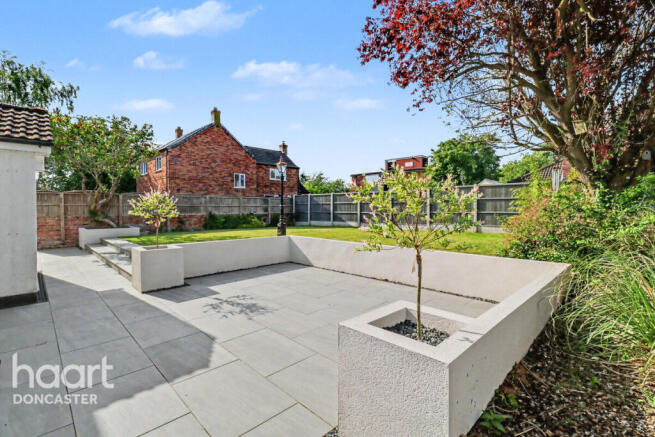 4 bed Detached for sale Image 4