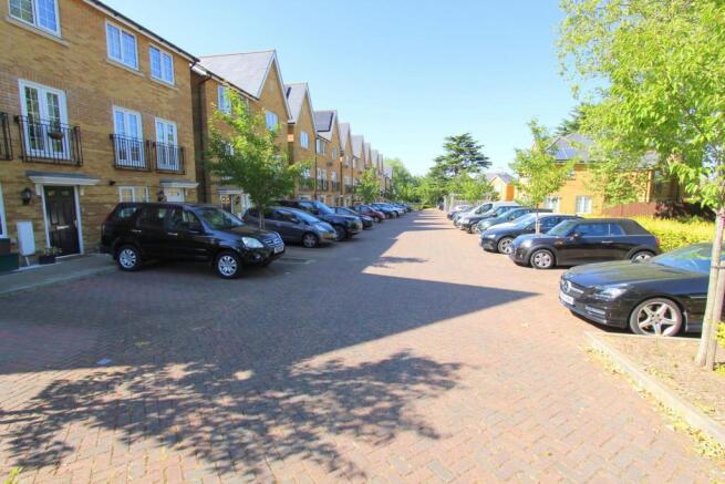 PARKING.JPG