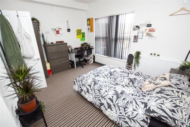 Pershore Road, Selly Park, Birmingham, West Midlands, B29 - Więcej