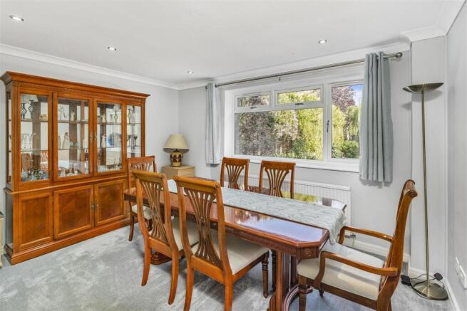 8 Wheatley Close, Banbury-8.jpg