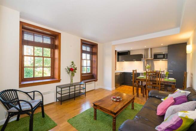 Living Kitchen Dining Room.jpg