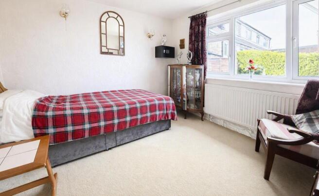 2 bed Semi-Detached Bungalow for sale Image 7