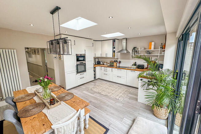 Kitchen diner