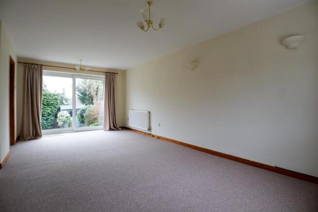 Lounge-Dining room.jpg