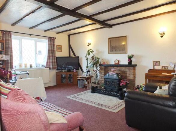 Living Room.jpg