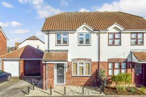 17, Church Road, Laindon, Basildon SS15 4EH