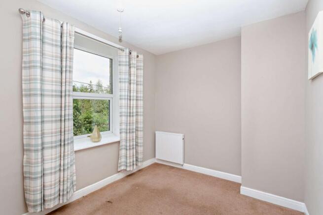 3 bed Terraced for sale Image 12