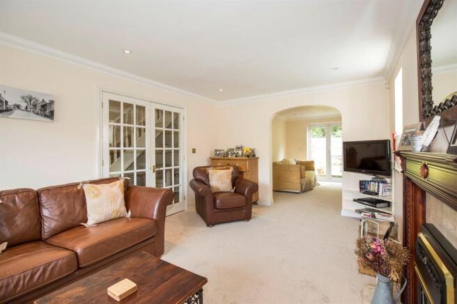Lounge / Dining Room