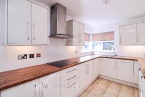 3, 52 Renaissance, High Street, Addlestone KT15 1TR