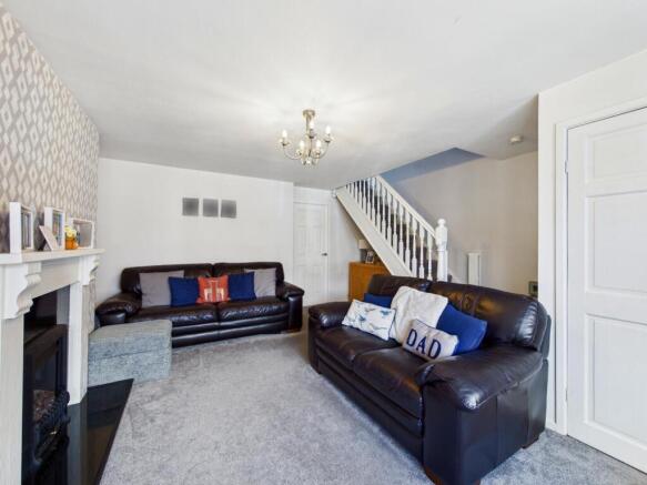 3 bed Semi-Detached for sale Image 10